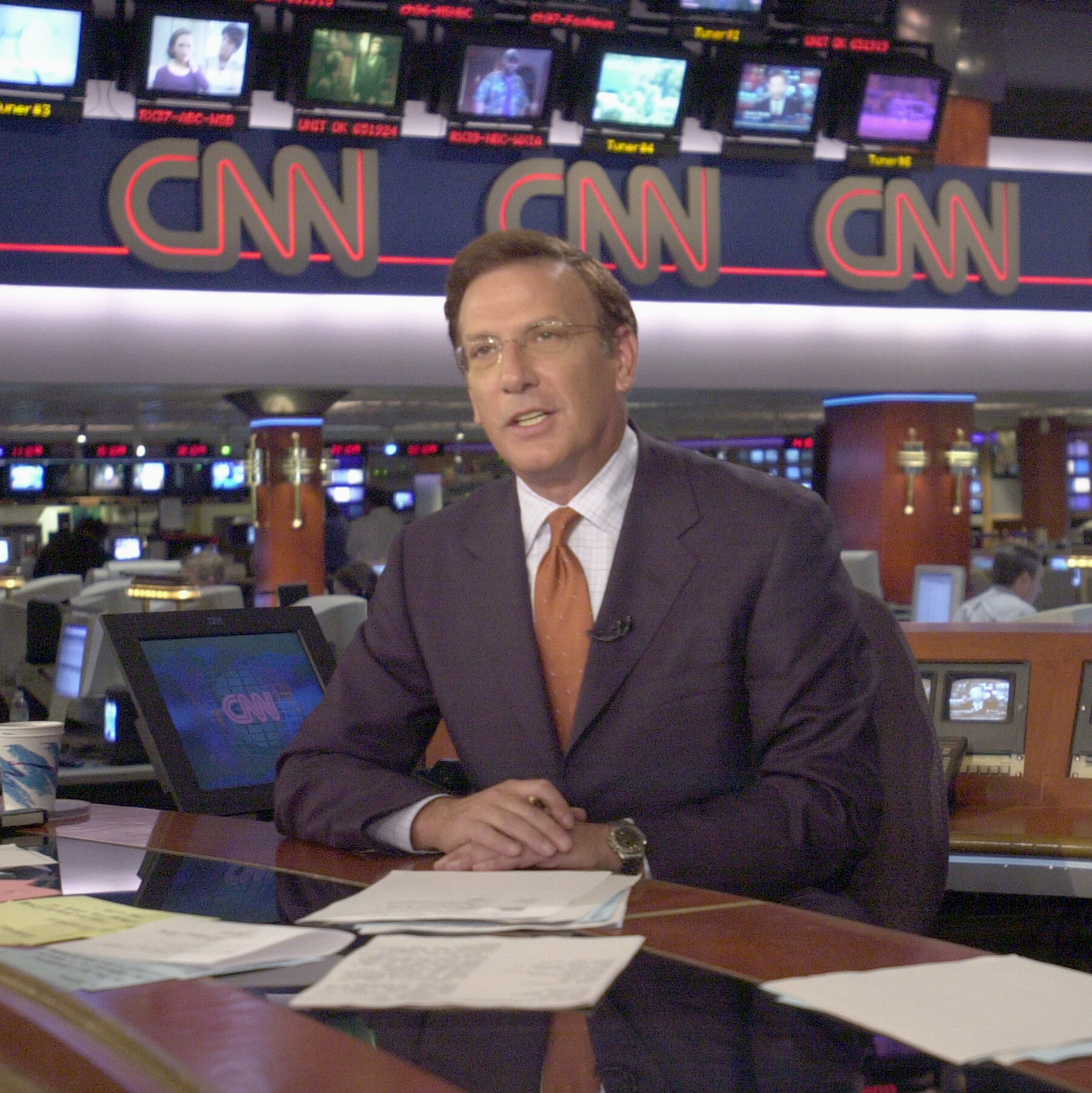 Aaron Brown, CNN Anchor During the Sept. 11 Attacks, Dies at 76