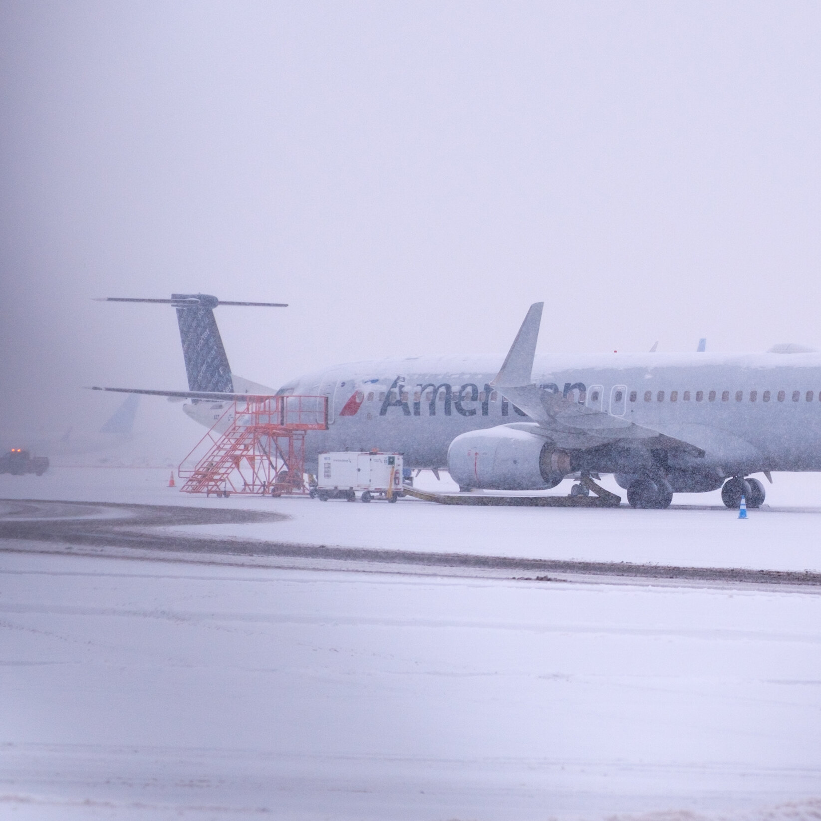 American Airlines Briefly Grounds U.S. Flights on Christmas Eve Over Technical Issue