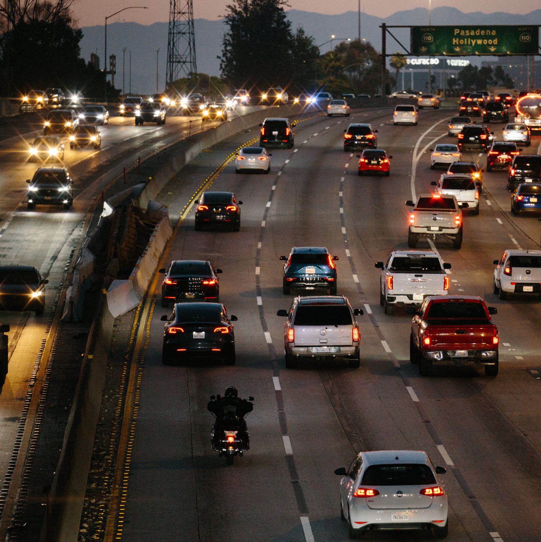 Biden Administration Is Said to Allow California to Ban New Gas-Powered Cars