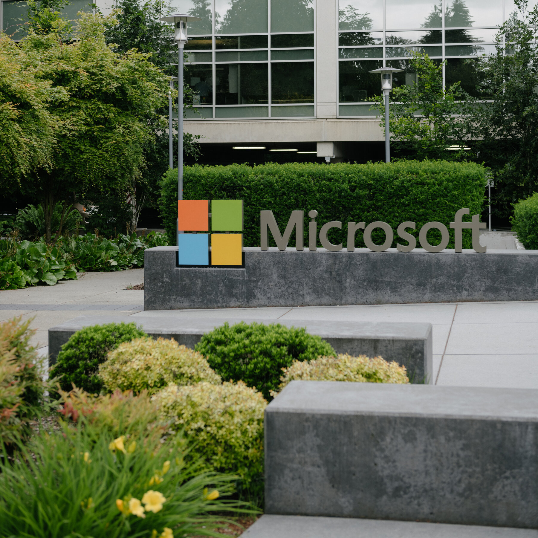 F.T.C. Launches Antitrust Investigation Into Microsoft