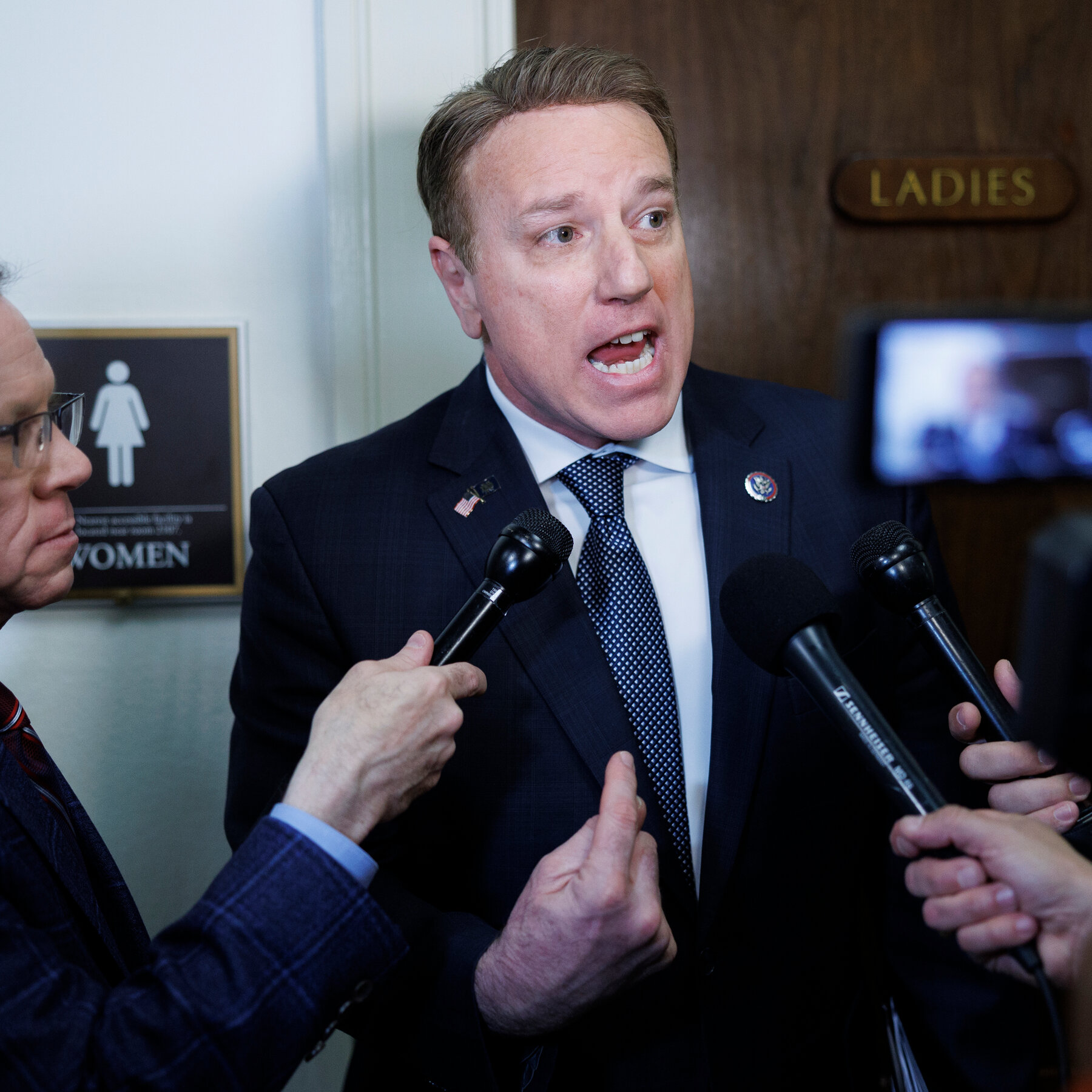 Head of Secret Service and Congressman Get Into Shouting Match at Hearing