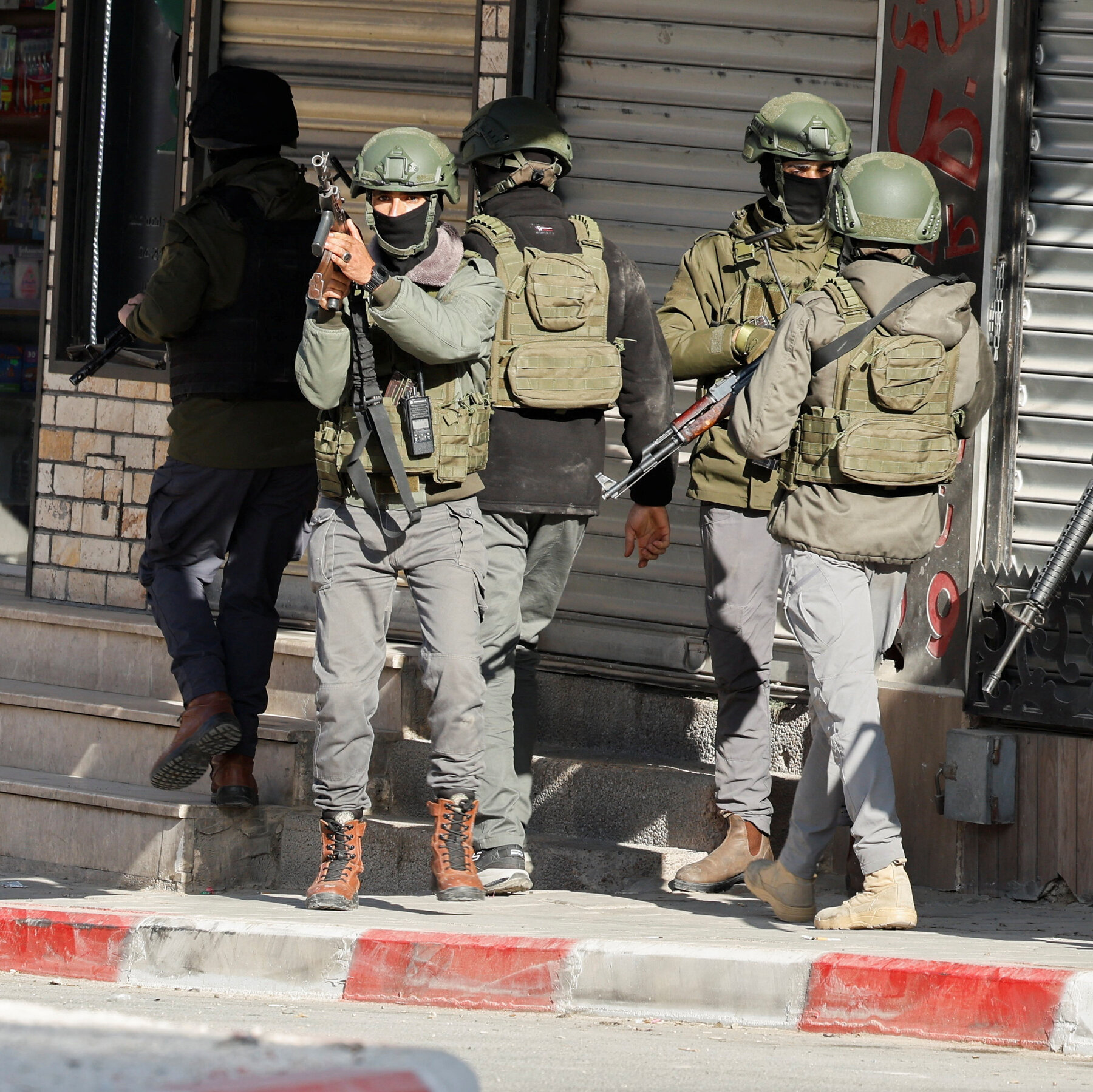 Palestinian Authority Vows West Bank Raids Against Militants