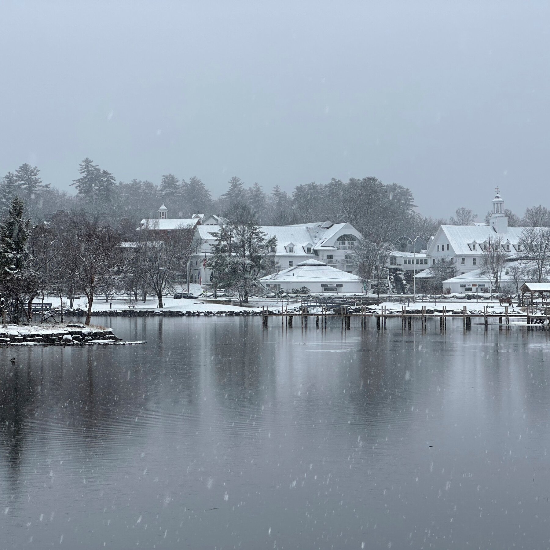 Snow and Rain Disrupt Holiday Travel as Storm Moves Across the Northeast