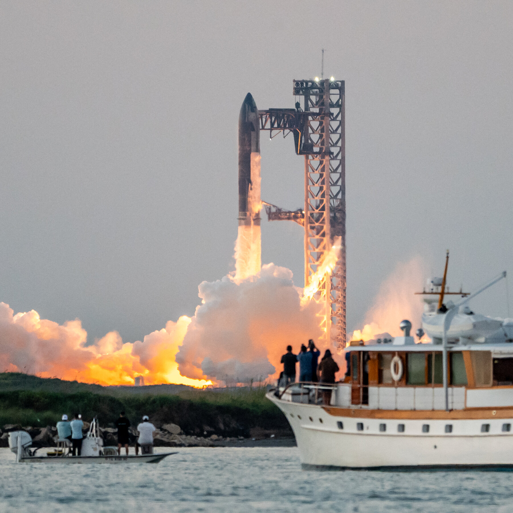 SpaceX Starship’s Sonic Boom Creates Risk of Structural Damage, Test Finds