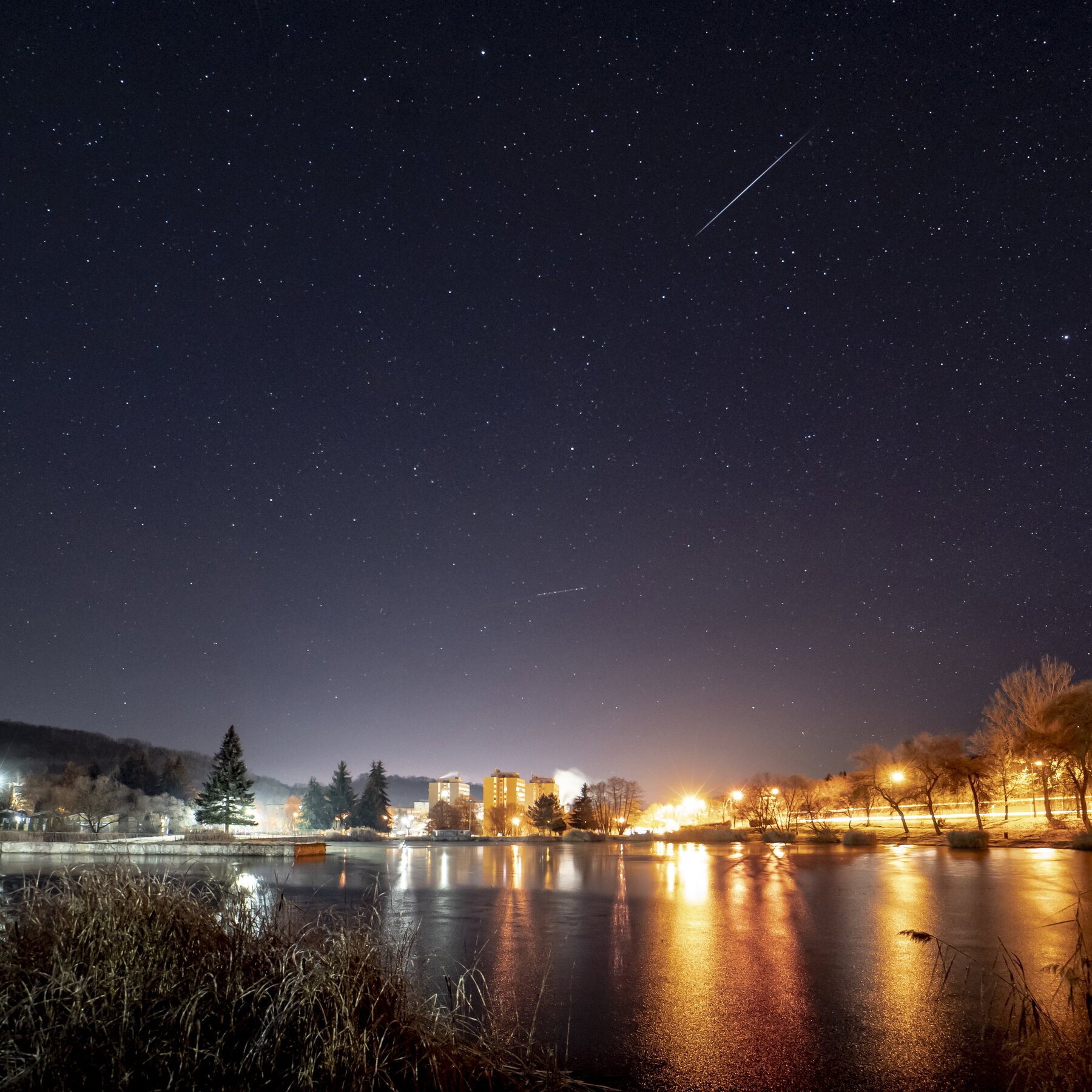 The Geminids Meteor Shower: When and How to Watch Its Peak