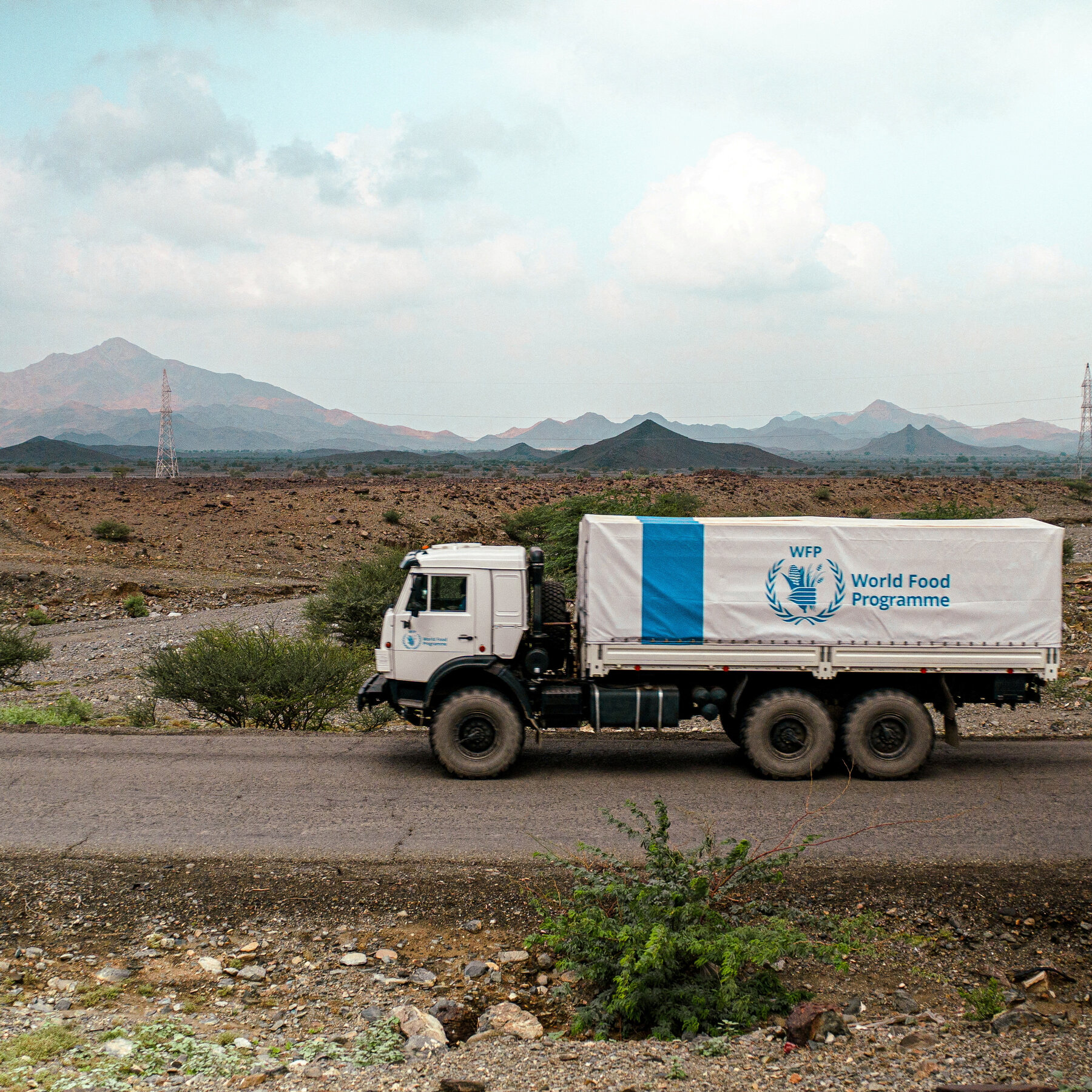 Trucks Carrying Aid Finally Reach Sudan’s War-Torn Capital Region