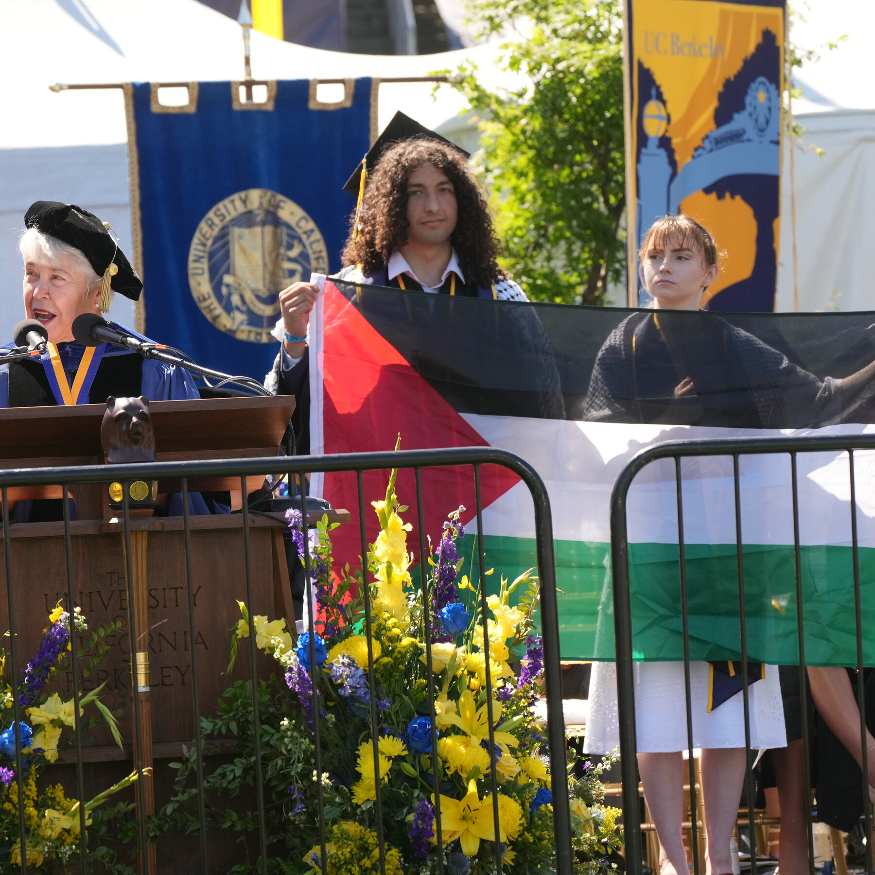 U.C. Berkeley’s Leader, a Free Speech Champion, Has Advice for Today’s Students: Tone It Down