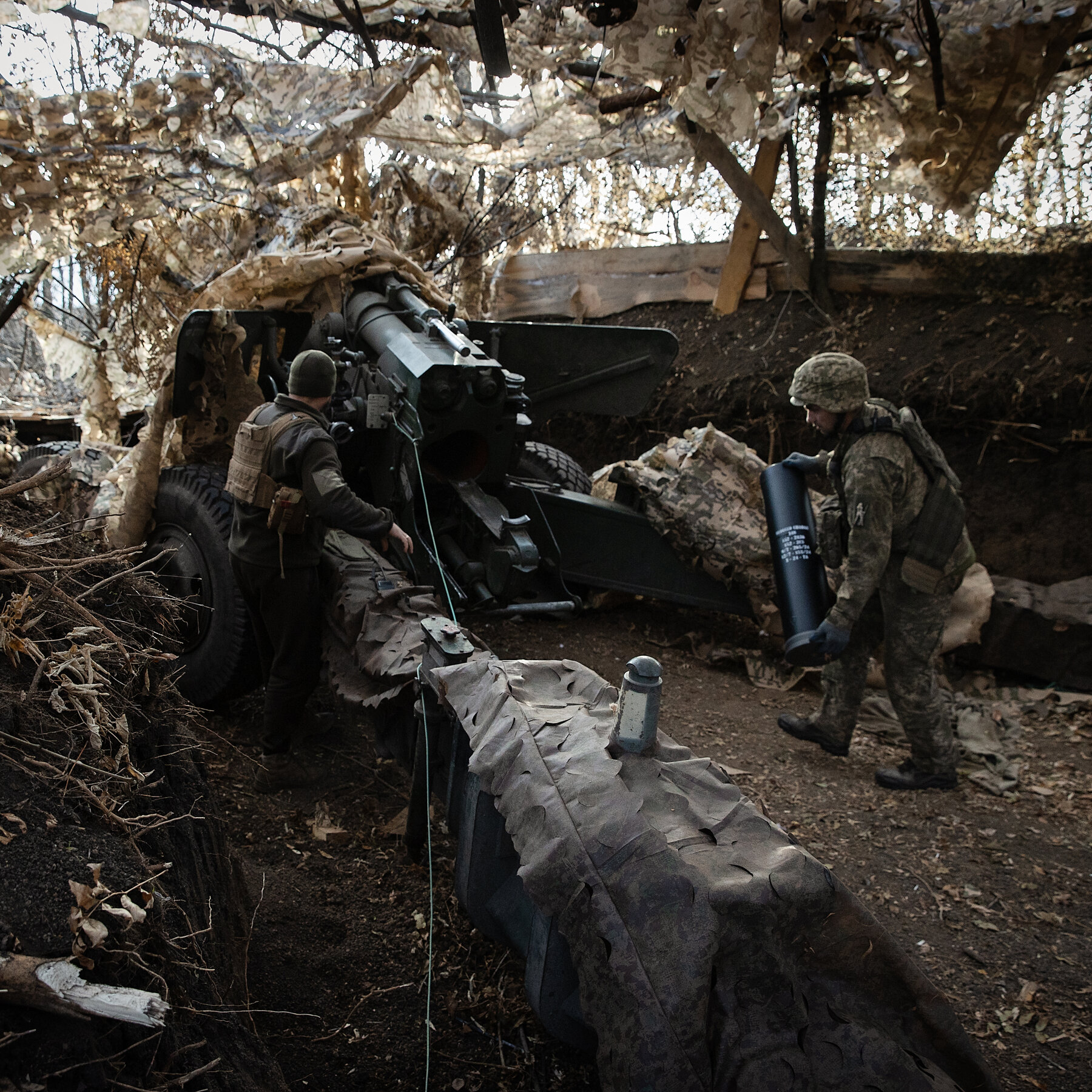 U.S. Sending $725 Million in Arms to Ukraine, Including More Land Mines